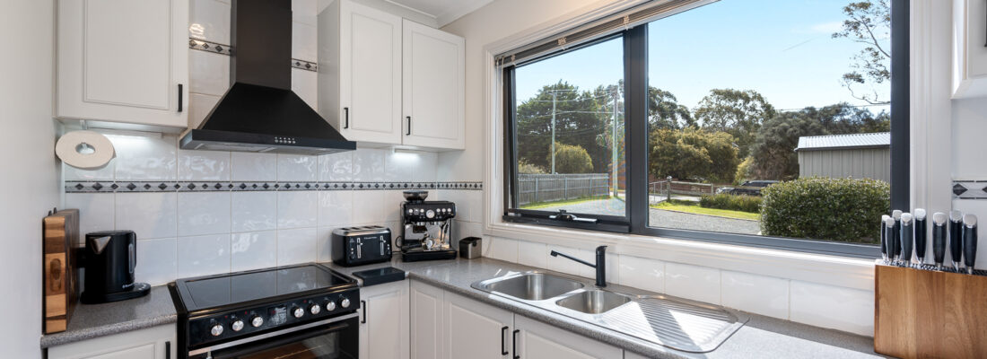 Kelly Fall & Jo Brownless Kelly Fall, Jo Brownless Fall Real Estate Kelly Fall & Jo Brownless