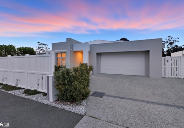 46 Woodhurst Road, SEVEN MILE BEACH TAS 7170 Greg Fall Fall Real Estate 46 Woodhurst Road, SEVEN MILE BEACH TAS 7170