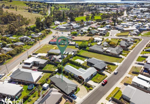 Fall Real Estate 15 Blossom Crescent, CAMBRIDGE TAS 7170