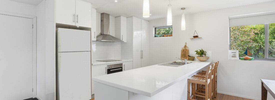 Kelly Fall & Jo Brownless Kelly Fall, Jo Brownless Fall Real Estate Kelly Fall & Jo Brownless