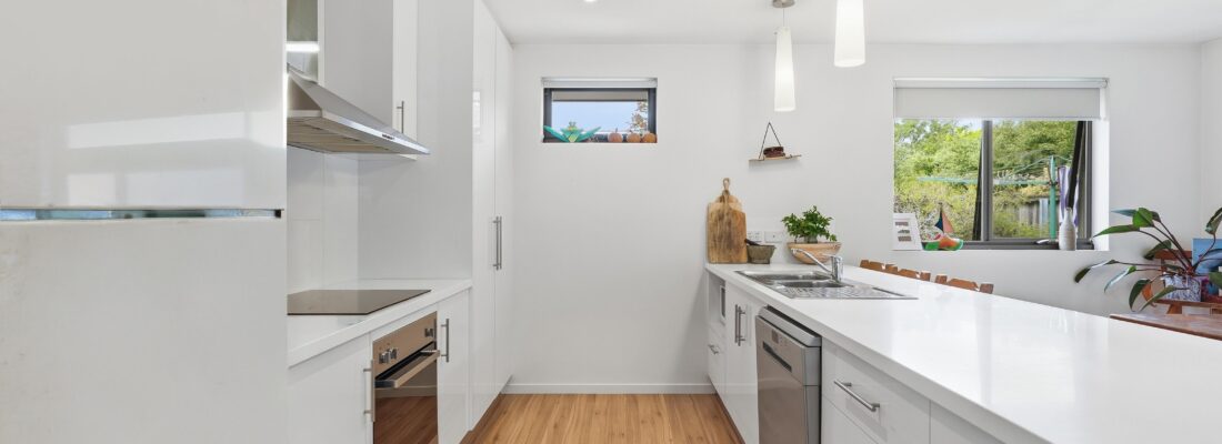 Kelly Fall & Jo Brownless Kelly Fall, Jo Brownless Fall Real Estate Kelly Fall & Jo Brownless