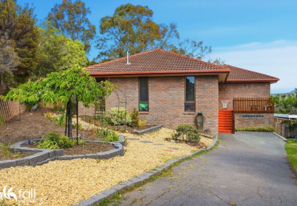 16 Croesus Court, LINDISFARNE TAS 7015 Properties Sold Hobart Fall Real Estate 16 Croesus Court, LINDISFARNE TAS 7015