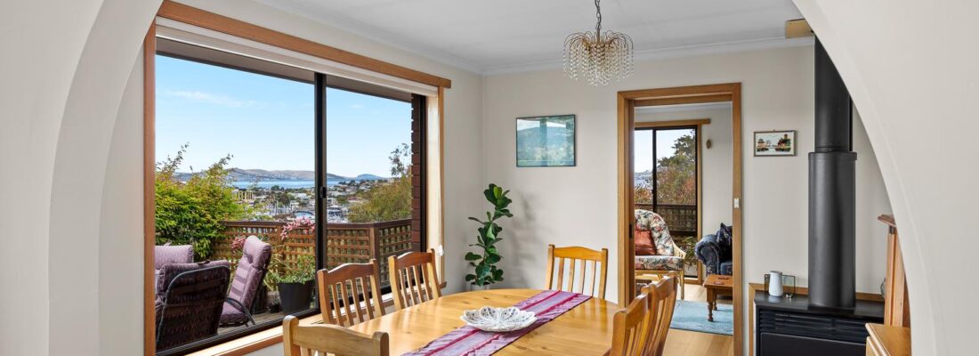 Kelly Fall & Jo Brownless Kelly Fall, Jo Brownless Fall Real Estate Kelly Fall & Jo Brownless