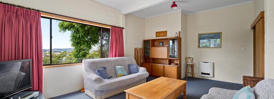 Kelly Fall & Jo Brownless Kelly Fall, Jo Brownless Fall Real Estate Kelly Fall & Jo Brownless