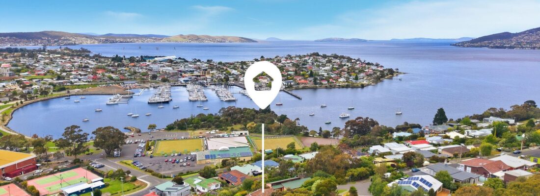 Kelly Fall & Jo Brownless Kelly Fall, Jo Brownless Fall Real Estate Kelly Fall & Jo Brownless