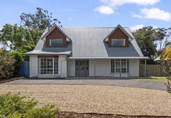 13 Leyden Avenue, SEVEN MILE BEACH TAS 7170 Properties Sold Hobart Fall Real Estate 13 Leyden Avenue, SEVEN MILE BEACH TAS 7170