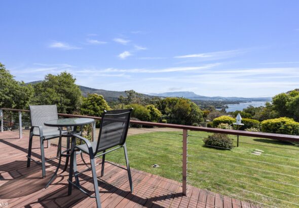 62 Davies Road, LOWER SNUG TAS 7054 Properties Sold Hobart Fall Real Estate 62 Davies Road, LOWER SNUG TAS 7054