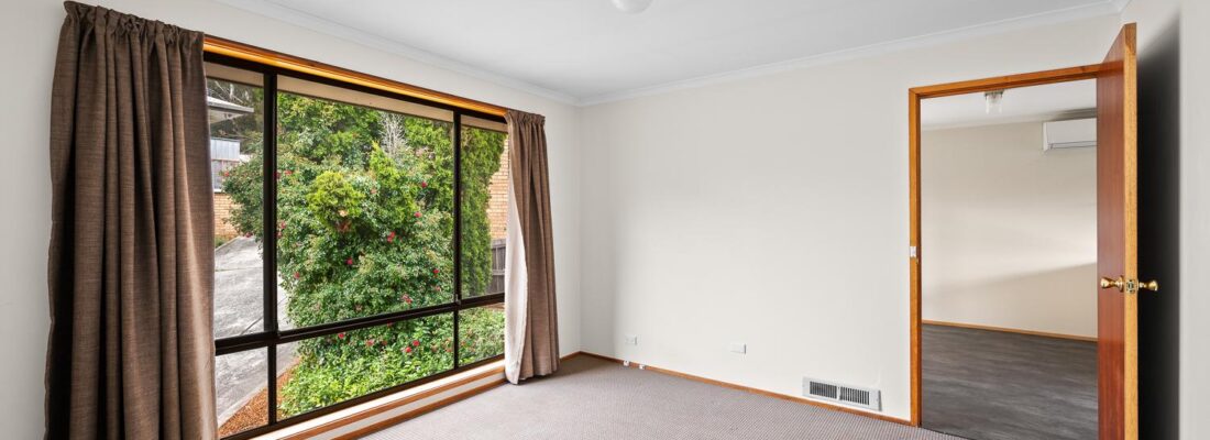 Kelly Fall & Jo Brownless Kelly Fall, Jo Brownless Fall Real Estate Kelly Fall & Jo Brownless