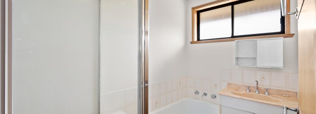 Kelly Fall & Jo Brownless Kelly Fall, Jo Brownless Fall Real Estate Kelly Fall & Jo Brownless