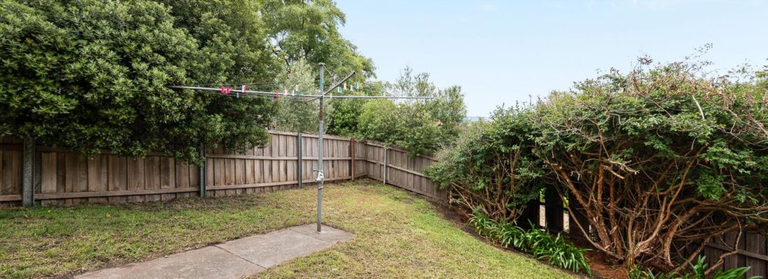 Kelly Fall & Jo Brownless Kelly Fall, Jo Brownless Fall Real Estate Kelly Fall & Jo Brownless