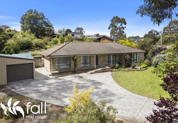 1 Willowbend Road, KINGSTON TAS 7050 Properties Sold Hobart Fall Real Estate 1 Willowbend Road, KINGSTON TAS 7050