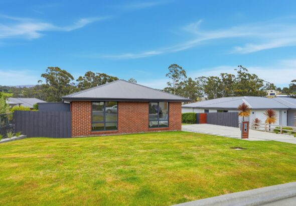 19 Guthrie Street, KINGSTON TAS 7050 Properties Sold Hobart Fall Real Estate 19 Guthrie Street, KINGSTON TAS 7050