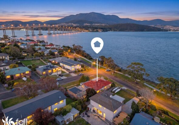Fall Real Estate 87 Esplanade, ROSE BAY TAS 7015
