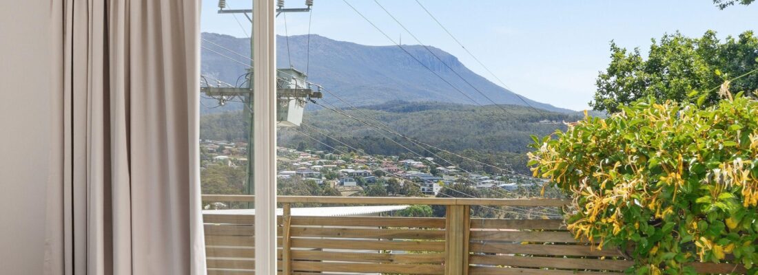 Sam Scarlett Sam Scarlett Fall Real Estate Sam Scarlett