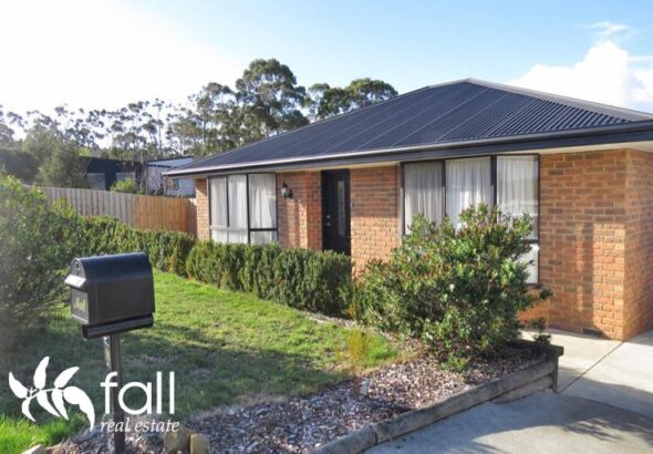 Fall Real Estate 66 Willowbend Road, KINGSTON TAS 7050