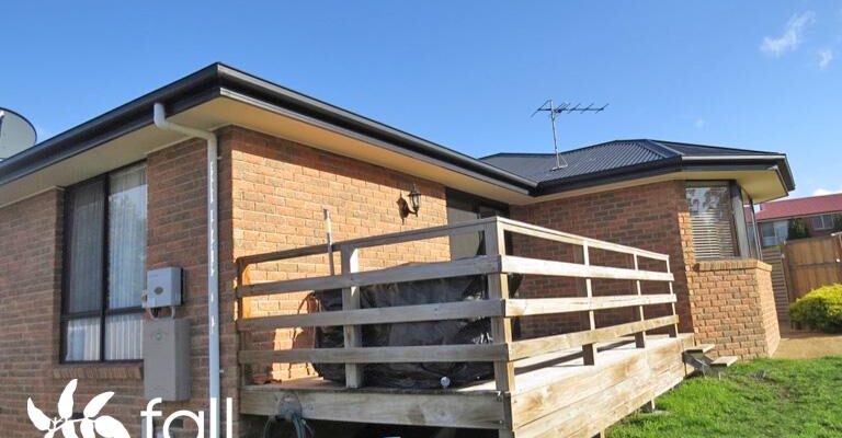 Fall Real Estate Kelly Fall & Jo Brownless