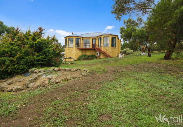 Fall Real Estate 20 Lewisham Scenic Drive, LEWISHAM TAS 7173