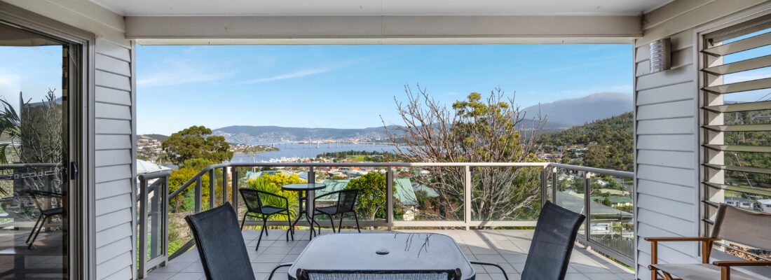 Kelly Fall & Jo Brownless Kelly Fall, Jo Brownless Fall Real Estate Kelly Fall & Jo Brownless