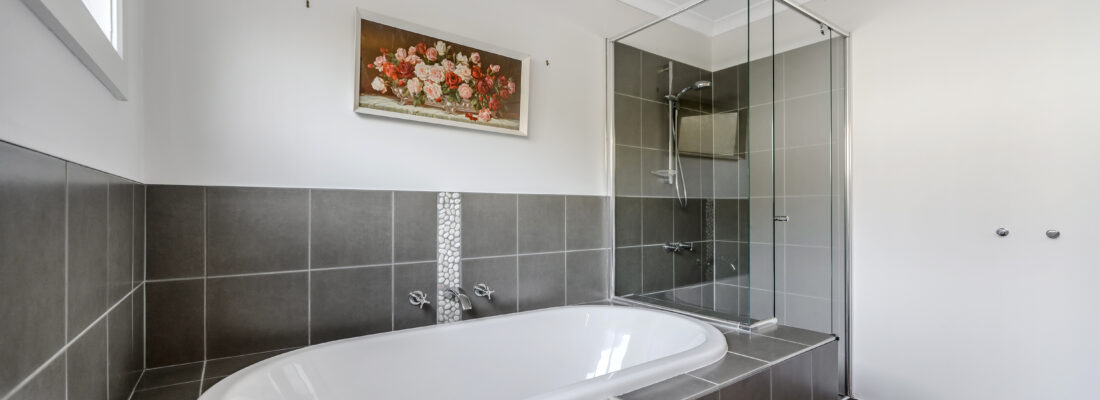 Kelly Fall & Jo Brownless Kelly Fall, Jo Brownless Fall Real Estate Kelly Fall & Jo Brownless