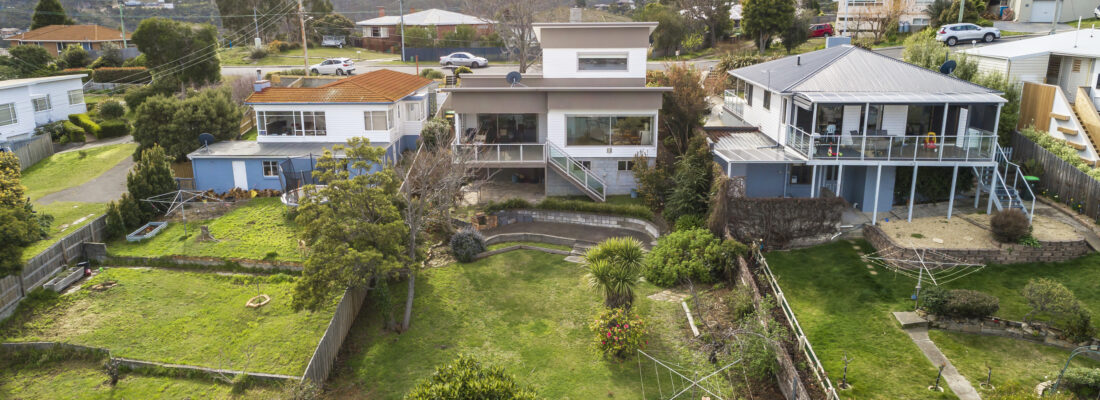 Kelly Fall & Jo Brownless Kelly Fall, Jo Brownless Fall Real Estate Kelly Fall & Jo Brownless