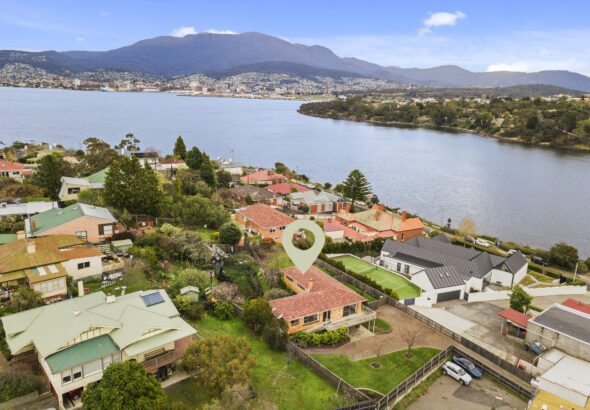 Fall Real Estate 7a Cambridge Road, BELLERIVE TAS 7018