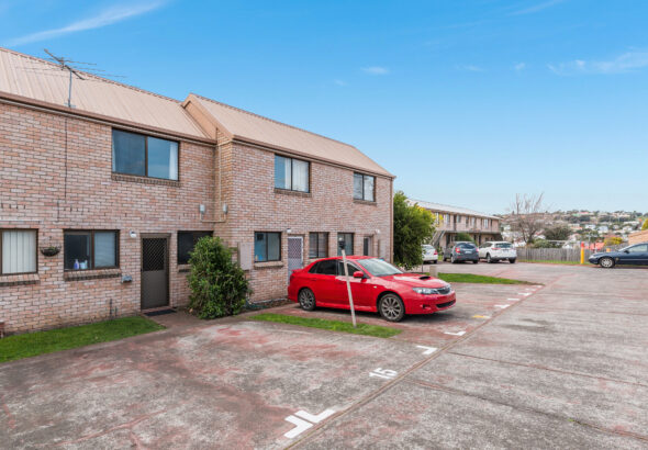 15/60 Central Avenue, MOONAH TAS 7009 Justin Atkinson Fall Real Estate 15/60 Central Avenue, MOONAH TAS 7009