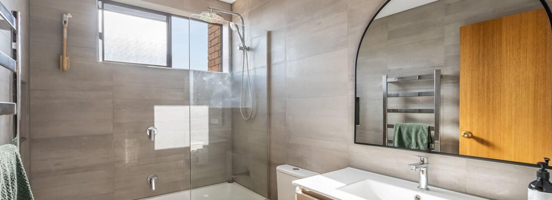 Elle Rooke-Jones Elle Rooke-Jones Fall Real Estate Elle Rooke-Jones