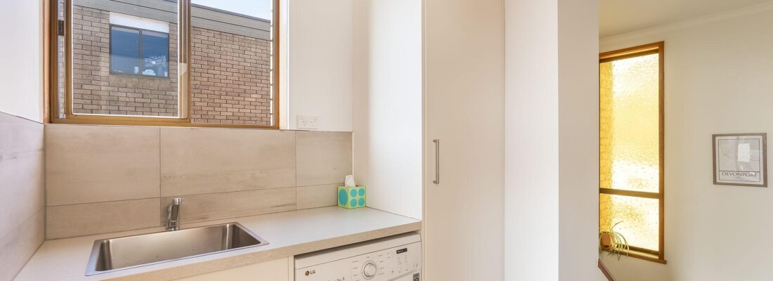 Elle Rooke-Jones Elle Rooke-Jones Fall Real Estate Elle Rooke-Jones