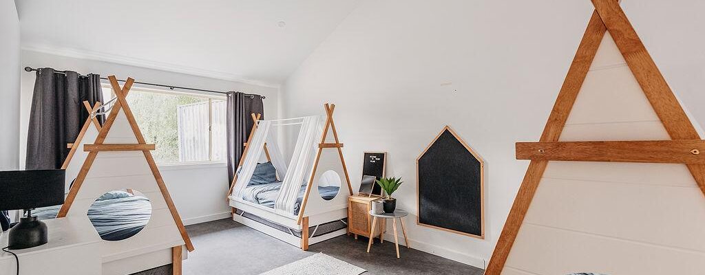 Jude Viney jude viney, bruny island property agent Fall Real Estate Jude Viney