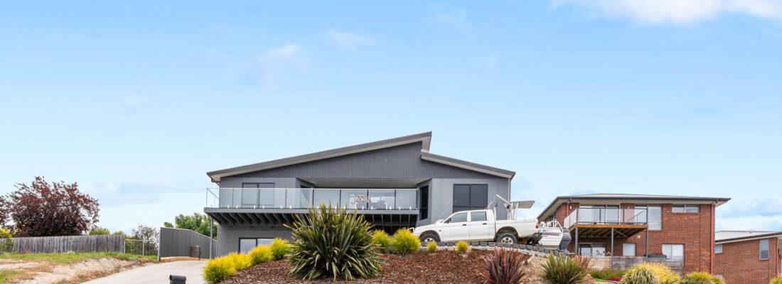 Suzanne Eaton suzanne eaton Fall Real Estate Suzanne Eaton