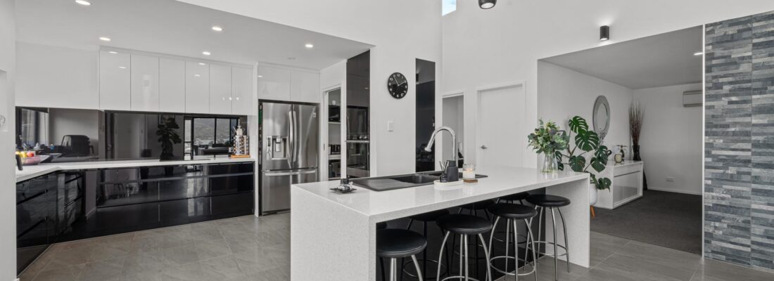 Suzanne Eaton suzanne eaton Fall Real Estate Suzanne Eaton