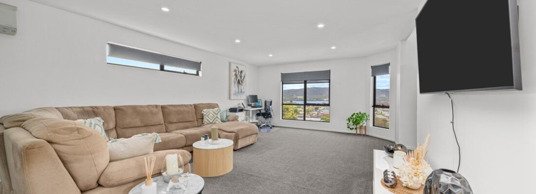 Suzanne Eaton suzanne eaton Fall Real Estate Suzanne Eaton