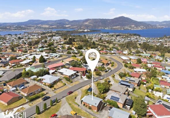 Fall Real Estate 1/15 Lesdelle Street, CLAREMONT TAS 7011