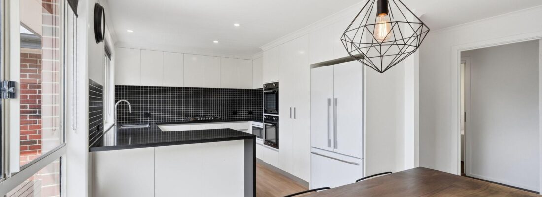 Kelly Fall & Jo Brownless Kelly Fall, Jo Brownless Fall Real Estate Kelly Fall & Jo Brownless