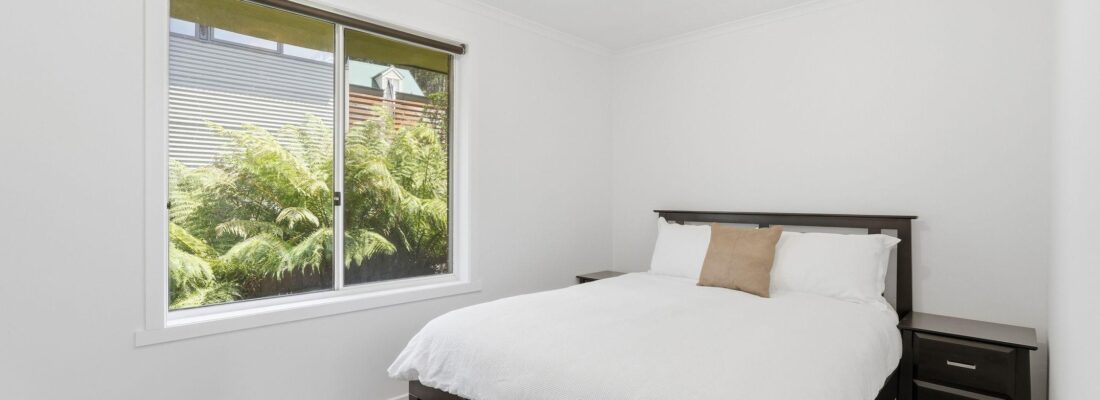 Kelly Fall & Jo Brownless Kelly Fall, Jo Brownless Fall Real Estate Kelly Fall & Jo Brownless