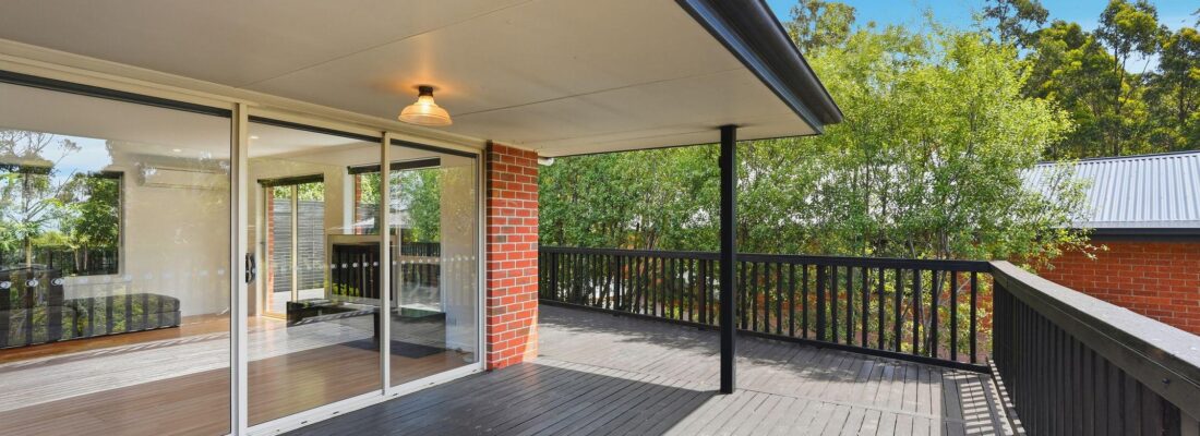 Kelly Fall & Jo Brownless Kelly Fall, Jo Brownless Fall Real Estate Kelly Fall & Jo Brownless