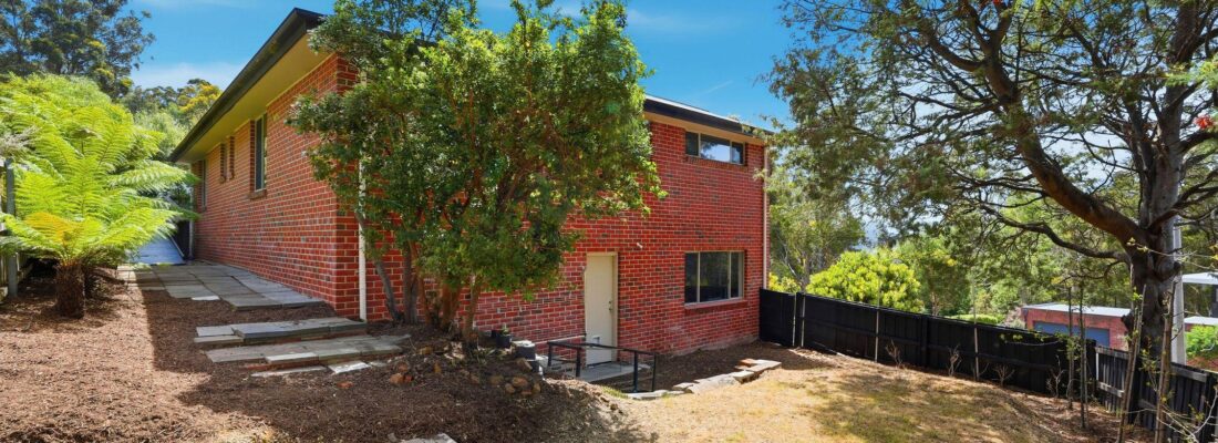 Kelly Fall & Jo Brownless Kelly Fall, Jo Brownless Fall Real Estate Kelly Fall & Jo Brownless