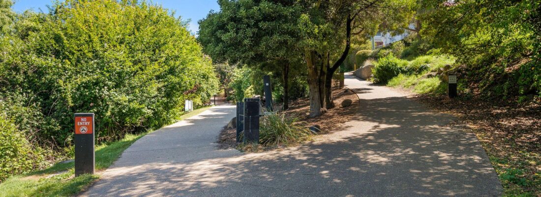 Kelly Fall & Jo Brownless Kelly Fall, Jo Brownless Fall Real Estate Kelly Fall & Jo Brownless