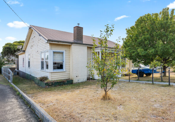 Fall Real Estate 12 St Aubyn Square, MOONAH TAS 7009