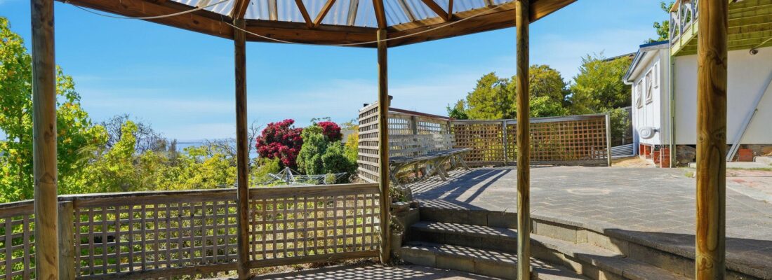 Sam Scarlett Sam Scarlett Fall Real Estate Sam Scarlett