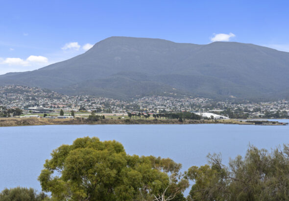 46-48 Otago Bay Road, OTAGO TAS 7017 Rentals Hobart Fall Real Estate 46-48 Otago Bay Road, OTAGO TAS 7017