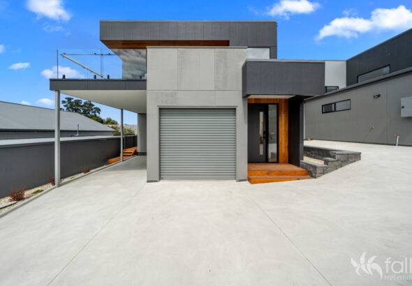 2/135 Roslyn Avenue, KINGSTON BEACH TAS 7050 Rentals Hobart Fall Real Estate 2/135 Roslyn Avenue, KINGSTON BEACH TAS 7050