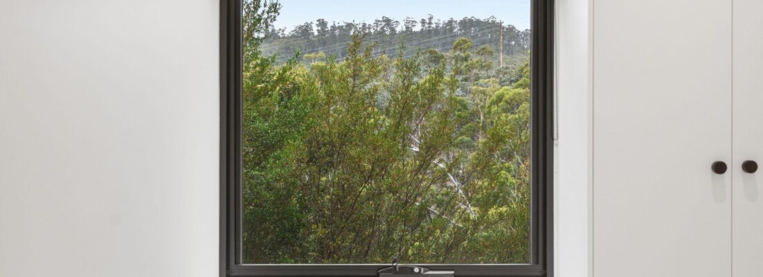 Justin Parr and Sarah Parr Justin Parr, Jo Brownless Fall Real Estate Justin Parr and Sarah Parr