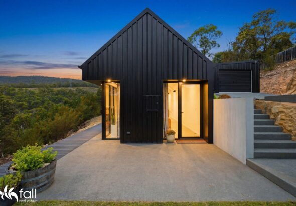 Fall Real Estate 42 Eurobin Street, GEILSTON BAY TAS 7015