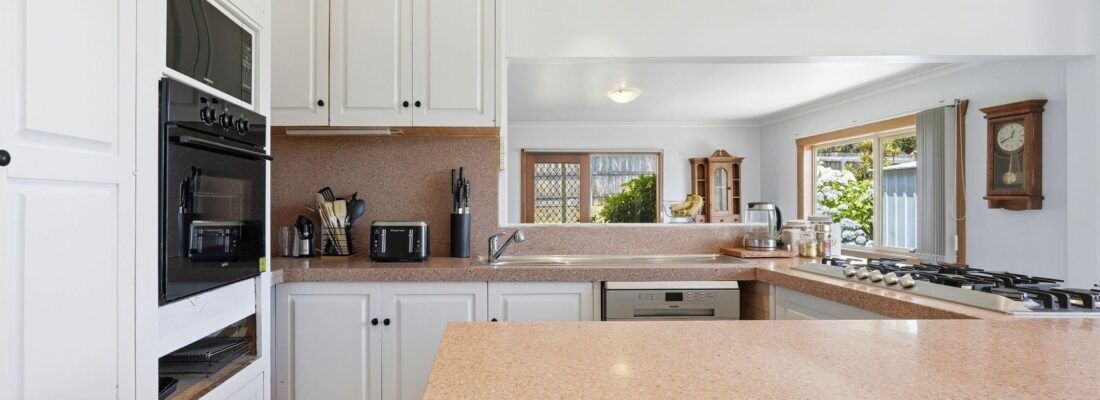 Sam Scarlett Sam Scarlett Fall Real Estate Sam Scarlett