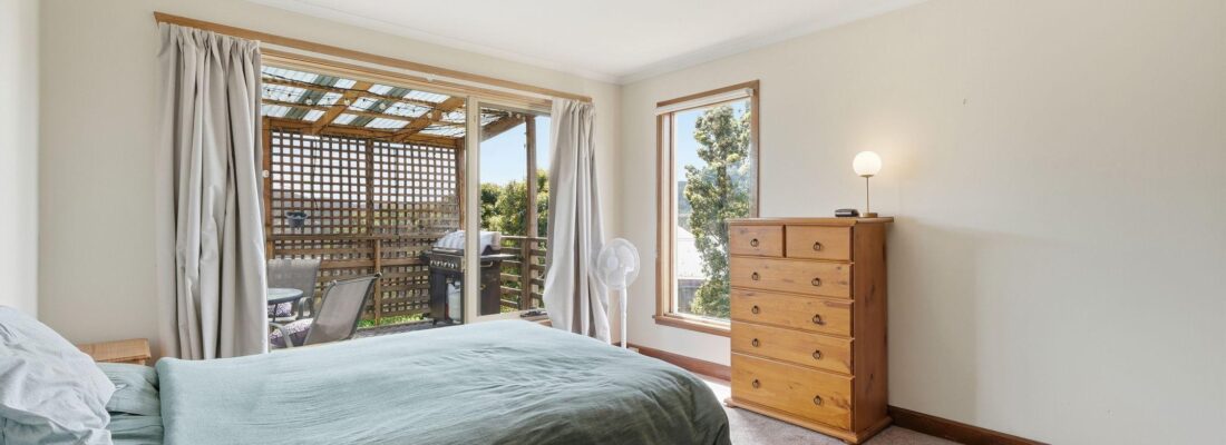 Sam Scarlett Sam Scarlett Fall Real Estate Sam Scarlett