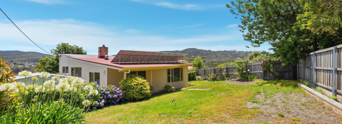 Sam Scarlett Sam Scarlett Fall Real Estate Sam Scarlett