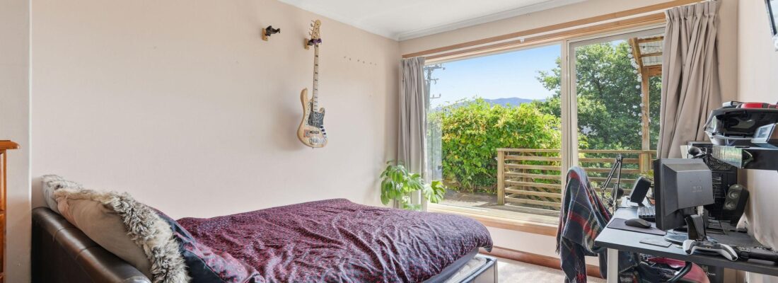 Sam Scarlett Sam Scarlett Fall Real Estate Sam Scarlett