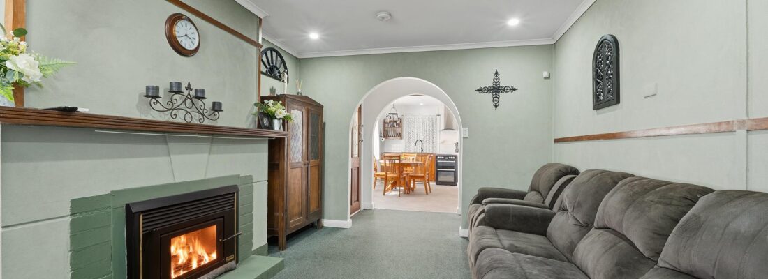 Elyse Lamprill Elyse Lamprill Fall Real Estate Elyse Lamprill