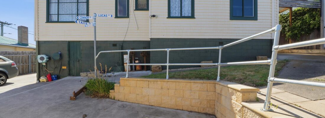 Fall Real Estate Elyse Lamprill